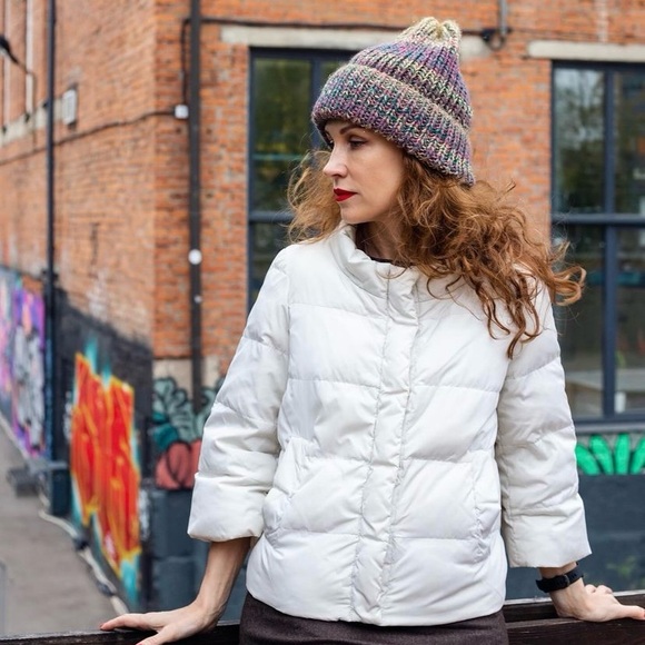 Hand Knitted Hat Italian New Self Striping Yarn Beige Gray Gold - Picture 2 of 5